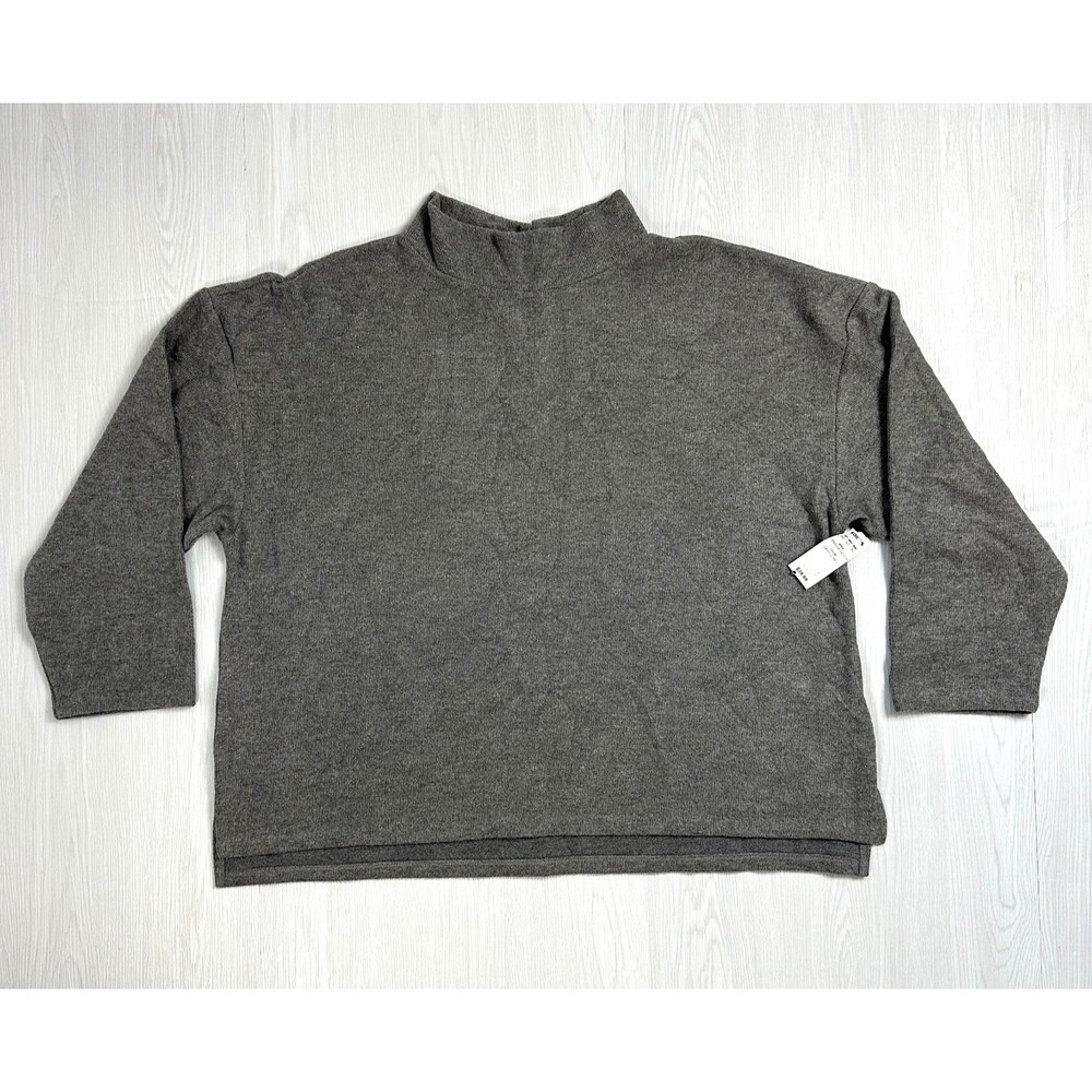 NWT Simply Vera Vera Wang Women XXL Mock Neck Top Dark Grey Back Button Vent